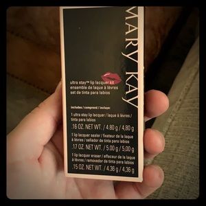 Mary Kay Lip Lacquer Kit Plum